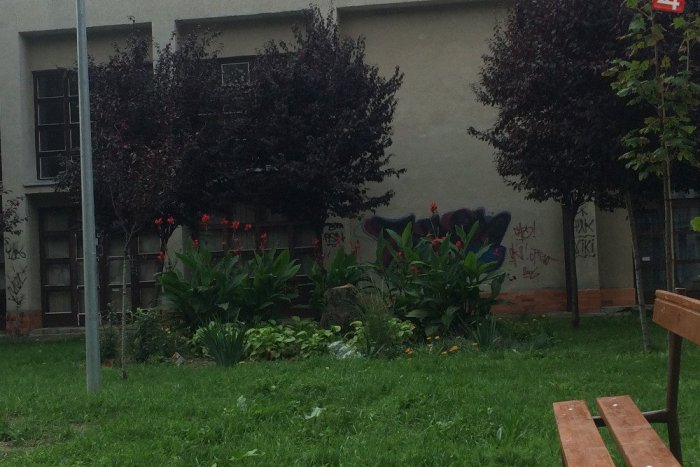 Ilustračný obrázok k článku Tma na Štefánikovej ulici: Svetlá nesvietia, ľudia sa boja násilia