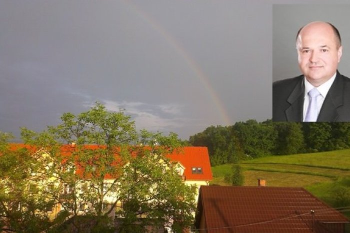 Ilustračný obrázok k článku Prievidžania o obľúbených zákutiach: Kam najradšej chodí starosta Čičmanec a ako relaxuje?