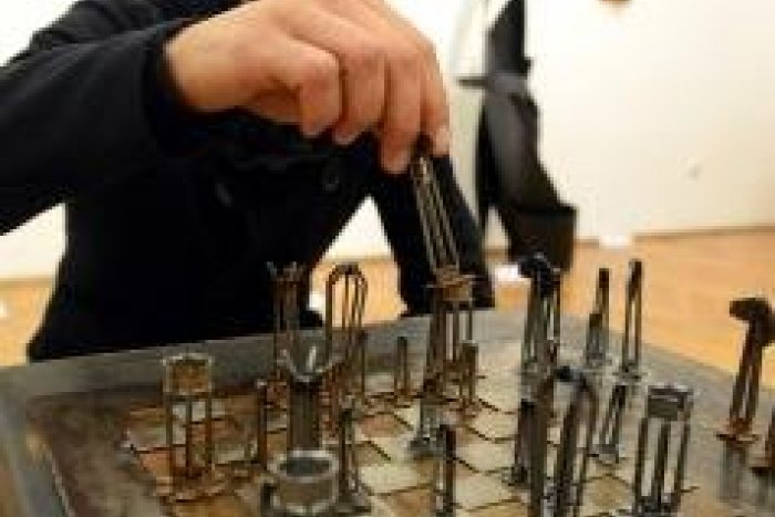 Ilustračný obrázok k článku Unikátne dizajnérske diela sa budú dražiť: Výťažok poputuje na humanitárne účely