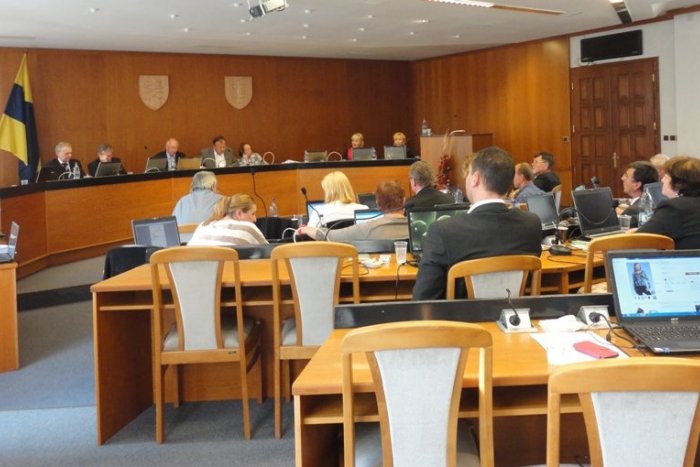 Ilustračný obrázok k článku Futbalistky budú trénovať na ihrisku pri bývalej škole: Nájom za euro, opravy si zaplatia samé