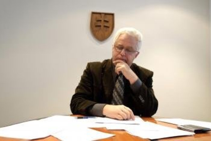 Ilustračný obrázok k článku O kandidatúru zabojuje aj Klokner (59): Chce vystupovať ako ľudový primátor