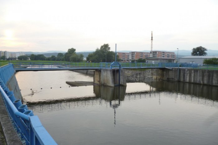 Ilustračný obrázok k článku Dramatické okamihy vo Zvolene: Mladá žena chcela skočiť z mosta do Hrona