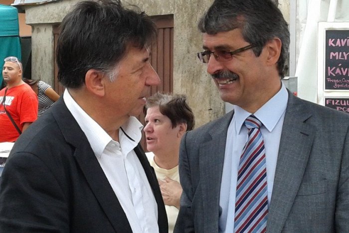 Ilustračný obrázok k článku Budaj môže byť viceprimátorom, len ak sa vzdá postu predsedu klubu