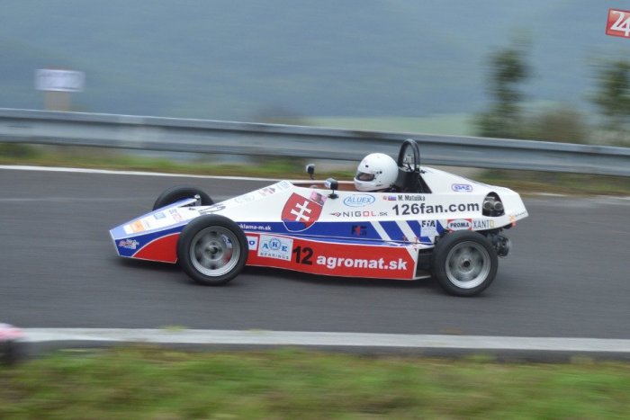 Ilustračný obrázok k článku Zvolenský automobilový pretekár Maťo Matuška (31): Stále jazdím so žuvačkou v ústach