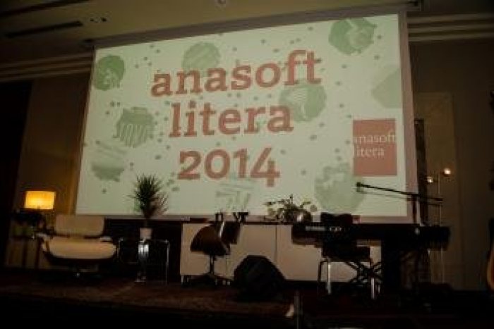 Ilustračný obrázok k článku Ocenený prozaik: Dvojnásobným laureátom Anasoft litera sa stal Pavel Vilikovský