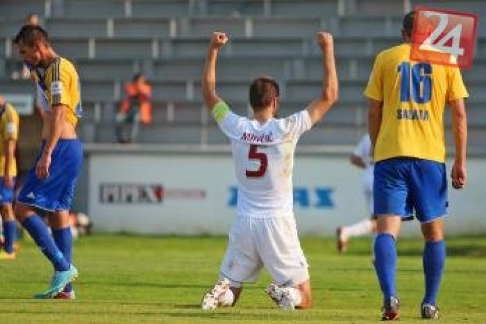 Ilustračný obrázok k článku Železiari sa dočkali trojgólovej odmeny: Dunajská streda zažila zaucho