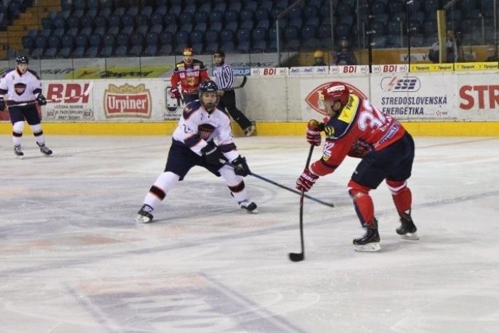 Ilustračný obrázok k článku Zvolenčania stratili prvé body: Cennú výhru spod Pustého hradu si domov vezú slovenskí mladíci