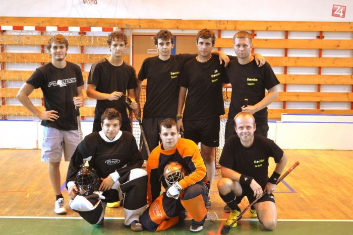 Ilustračný obrázok k článku Veľká radosť revúckych florbalistov: Na turnaj išli s malou dušičkou, no uhrali krásny výsledok!