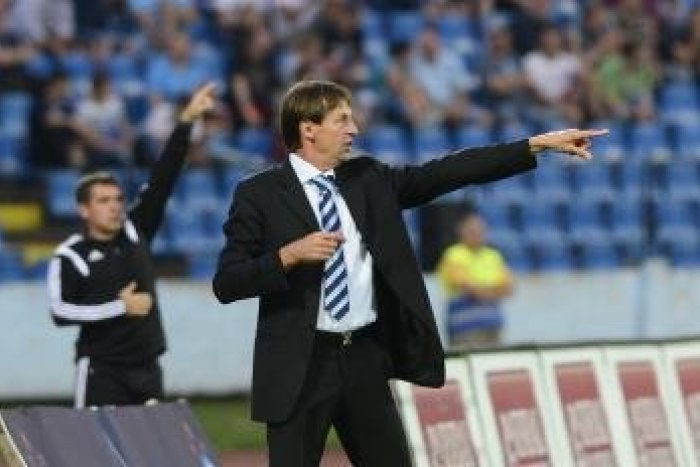 Ilustračný obrázok k článku Zaslúžená, aj keď krutá prehra, tvrdí sebakriticky tréner