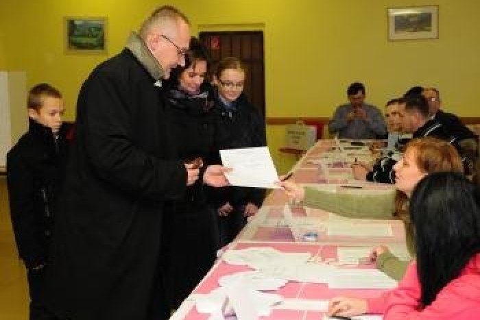 Ilustračný obrázok k článku Úrady sú otvorené aj cez víkend: Čakajú na kandidátne listiny budúcich poslancov a starostov