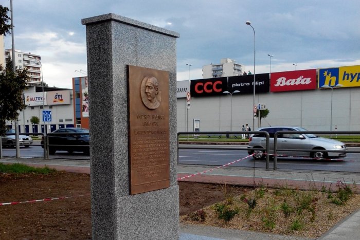 Ilustračný obrázok k článku Pozrite si ešte pred odhalením: TAKTO vyzerá dokončený pamätník Andreja Hlinku!