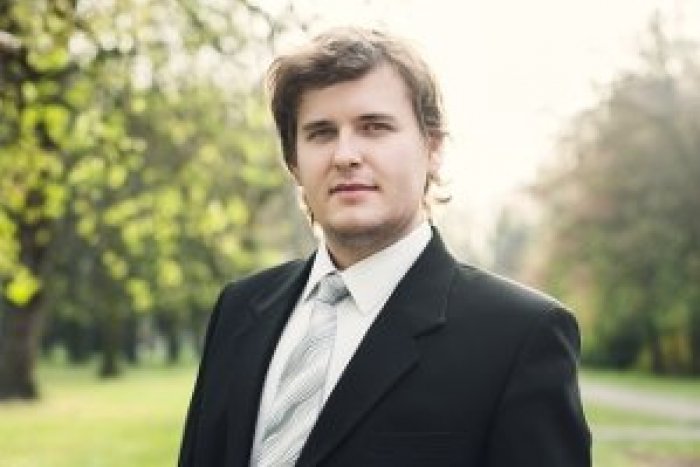 Ilustračný obrázok k článku Dôraz na cestovný ruch, pracovné miesta a výstavba bytov: TO je vízia kandidáta na primátora Vladimíra Oleja