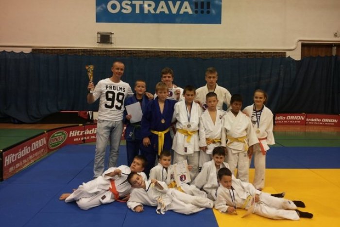 Ilustračný obrázok k článku Prievidzskí džudisti bodovali za hranicami: Domov odišli s klubovou trofejou