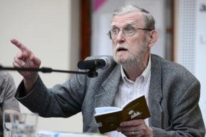 Ilustračný obrázok k článku Oslavujú prekladatelia: Keď velikáni hovoria po slovensky