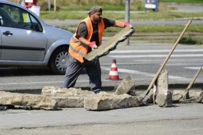 Ilustračný obrázok k článku Kruhový objazd OK spojazdnili. Funguje v provizórnom režime