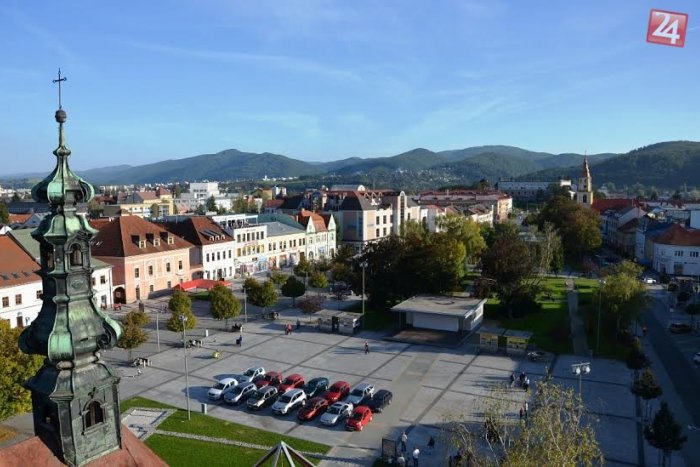 Ilustračný obrázok k článku Fotka, aká vo Zvolene ešte nevznikla: Na záber z námestia sa pripravovali niekoľko dní