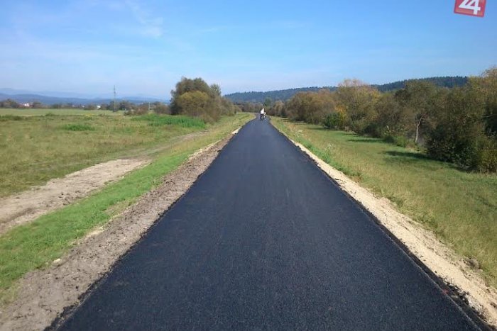 Ilustračný obrázok k článku Dočkali sme sa: Cyklocestu medzi Zvolenom a Sliačom sprístupnili verejnosti