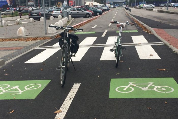 Ilustračný obrázok k článku Mesto oficiálne otvorilo novú cyklotrasu na Pribinovej ulici. Za takmer 113-tisíc eur