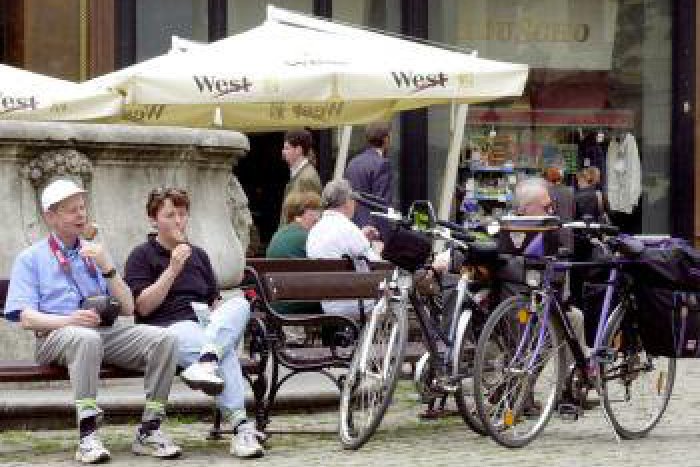 Ilustračný obrázok k článku Tipy na víkend: Joan Baez, bitka pri Lamači, vínny trh, ale aj špaldové dobroty