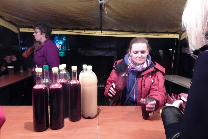 Ilustračný obrázok k článku Žiarsky vinár vyvracia mýty o burčiaku: Neriskujte žalúdky a pozrite, ako má vyzerať ten pravý!