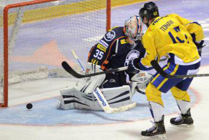 Ilustračný obrázok k článku Oceliarom šťastena nepriala: Na domácom ľade podľahli Piešťanom