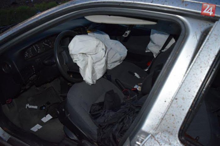 Ilustračný obrázok k článku V smere na Michalovce došlo k nehode: Auto preletelo priekopu, narazilo do plotu a prevrátilo sa!