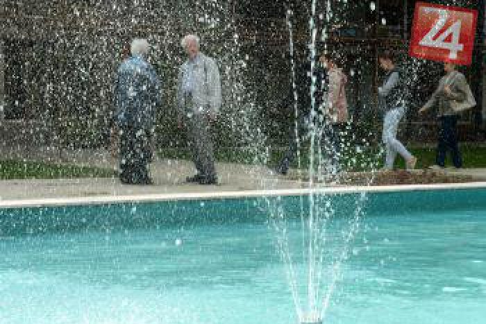 Ilustračný obrázok k článku Fontána slobody, pohody či pod lipami? Rozhodnutie je na nás