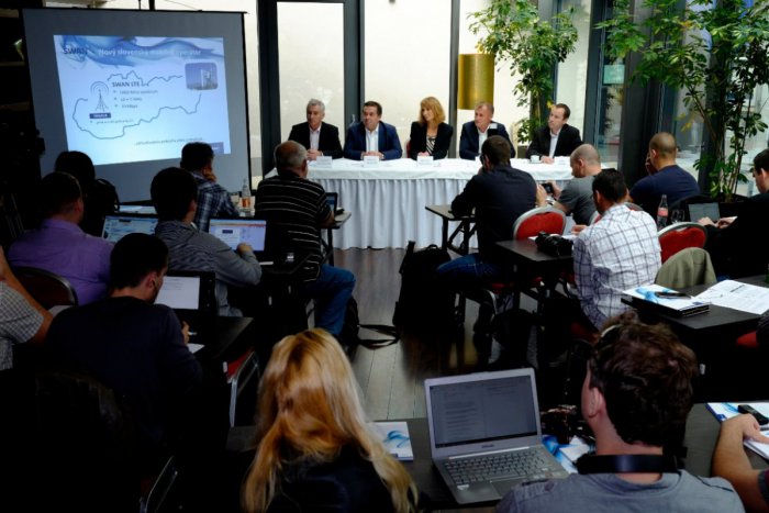 Ilustračný obrázok k článku Štvrtý mobilný operátor spustil sieť v prvej lokalite. Do troch rokov SWAN postaví plnohodnotnú LTE sieť