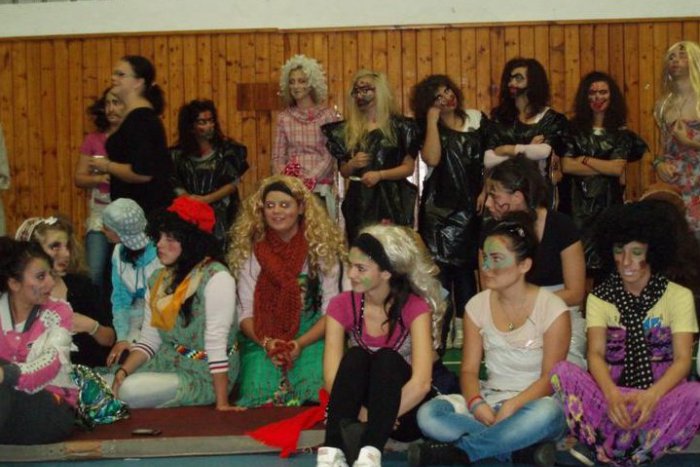 Ilustračný obrázok k článku Imatrikulácie nielen pre študentov: Aha, ako musel podstúpiť krst aj nový riaditeľ!