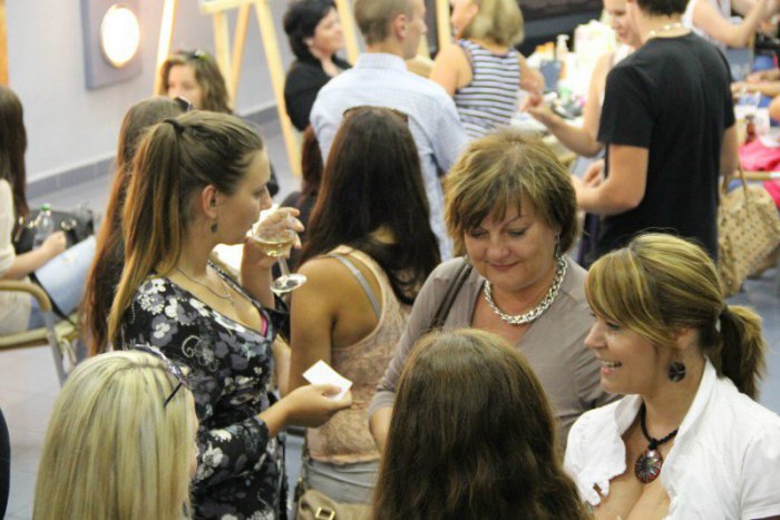 Ilustračný obrázok k článku POZVÁNKA: Babská jazda s romantickým filmom v Kine Kultúra