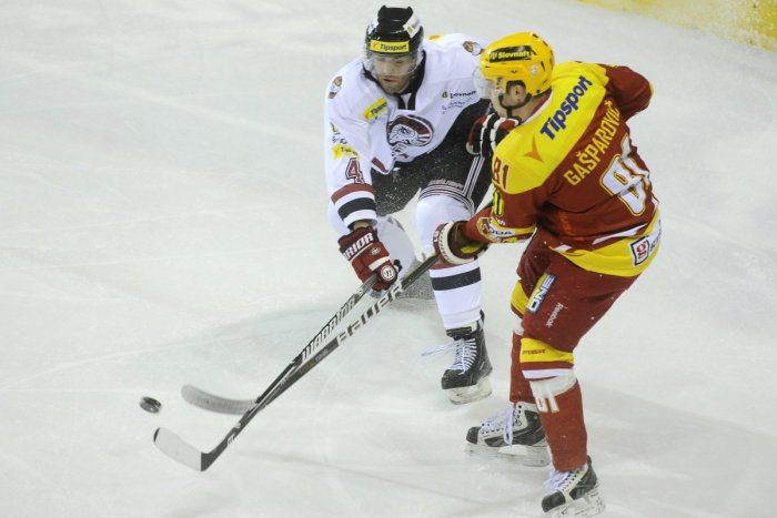 Ilustračný obrázok k článku Barani vstúpili do play-off na domácom ľade: Trenčín zdolali bez inkasovania, dvojgólový Majdan