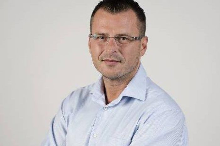 Ilustračný obrázok k článku Nezávislý kandidát Peter Puhalla: Otvorený list všetkým Revúčanom