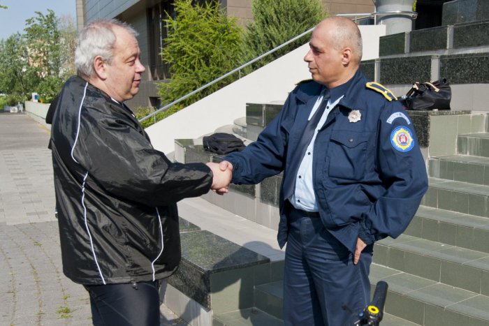 Ilustračný obrázok k článku PETRŽALSKÉ SĽUBY: Bajan chce venčoviská v každom obvode, Nechala plánuje mapu kriminality