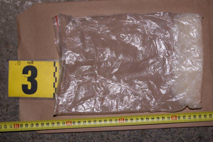 Ilustračný obrázok k článku Záťah protidrogovej jednotky: Pozrite si čo našli u Romana (44)