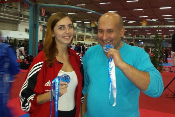 Ilustračný obrázok k článku Naši karatisti sa zúčastnili MS v karate: Pozrite sa, ako obstáli v konkurencii 5000 pretekárov