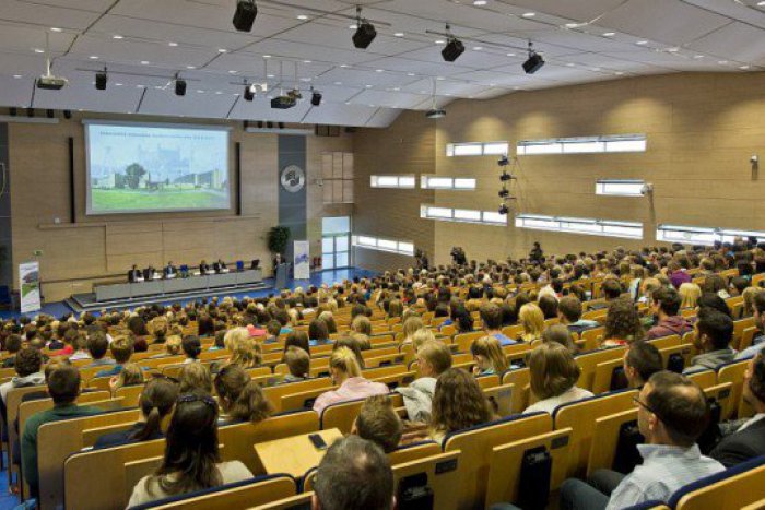 Ilustračný obrázok k článku Budúcnosť vzdelávania: To je téma celosvetovej súťaže pre vysokoškolákov