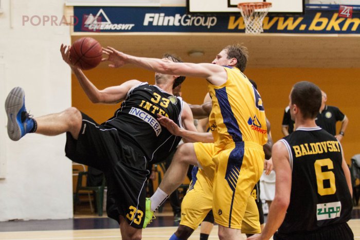 Ilustračný obrázok k článku Basketbal, ktorý sa divákom páčil: Iskra aj Inter bojovali až do konca