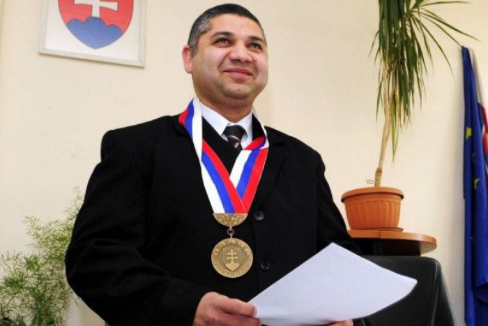 Ilustračný obrázok k článku Otrasný nález v Košiciach: Starostu Lunika IX našli obeseného!