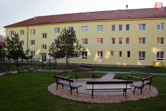 Ilustračný obrázok k článku Primátorka Eva Cireňová: Takéto sociálne služby  môžu Revúčania využiť v našom meste