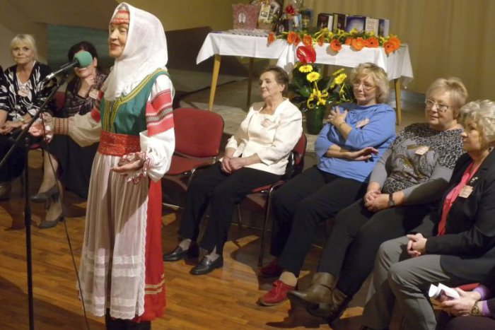 Ilustračný obrázok k článku Ružinov spoznal najlepšiu starú mamu roka 2014