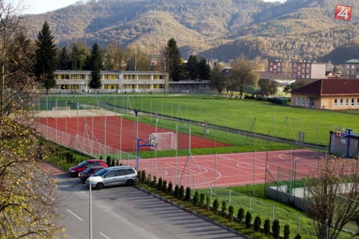 Ilustračný obrázok k článku Primátorka Eva Cireňová: Podporujeme šport i možnosti športovania v meste Revúca