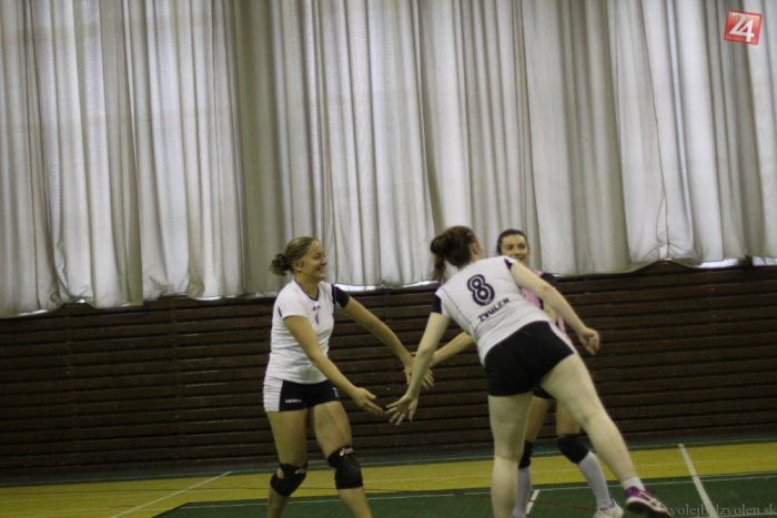 Ilustračný obrázok k článku Ďalšie volejbalové derby: Zvolenské hráčky stratili proti rivalkám z Krupiny len jeden set