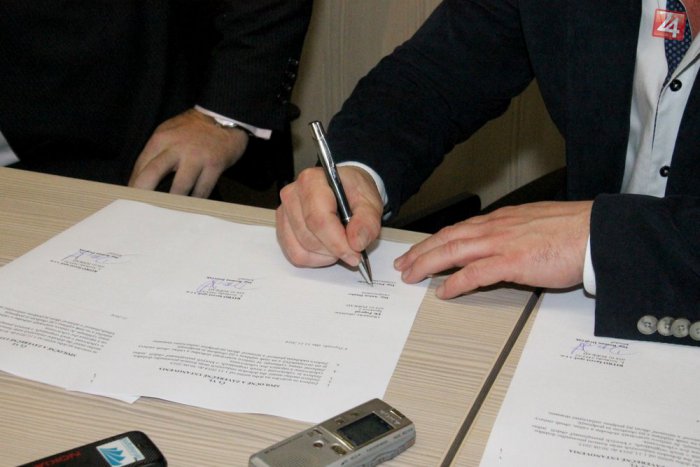 Ilustračný obrázok k článku Euroregióny Slovenska a Poľska podpísali zmluvu o spolupráci: Spoločne chcú rozvíjať najmä kultúru či cestovný ruch