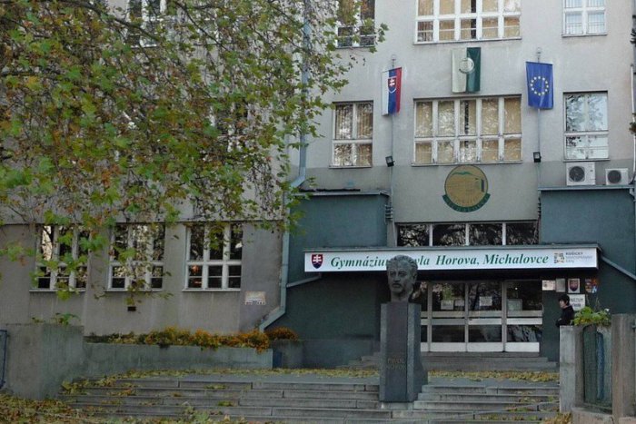 Ilustračný obrázok k článku Michalovské gymnázium dokončilo modernizáciu za stovky tisíc: Nechýbajú tablety a vynovené laboratóriá