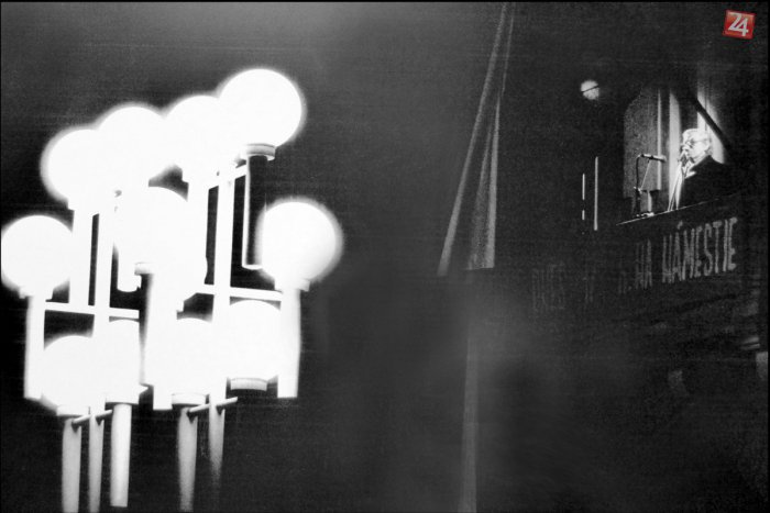 Ilustračný obrázok k článku Spomienky pamätníka Novembra 89: Na fotografiách Petra Babku ožíva história