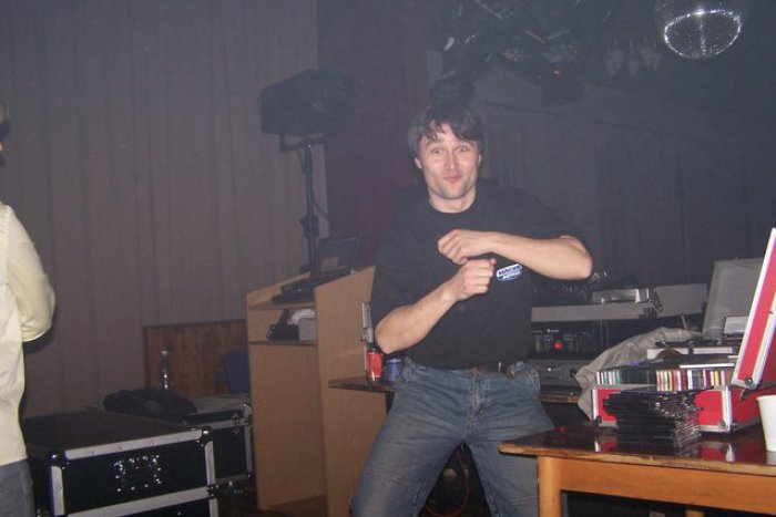 Ilustračný obrázok k článku Dídžej Lipták zo Spišskej spomína na obdobie spred Novembra 89: Diskotéka bola za socíku udalosť!