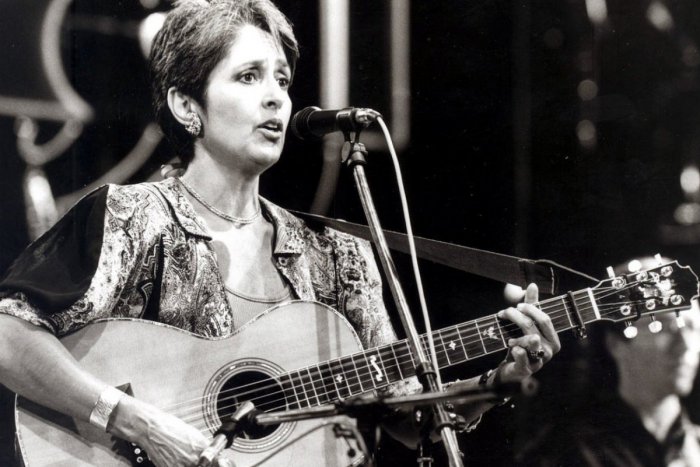 Ilustračný obrázok k článku 25 rokov po novembri: Čo sme počúvali v roku 1989? Čo zaznelo a čo nezaznelo na Bratislavskej lýre?