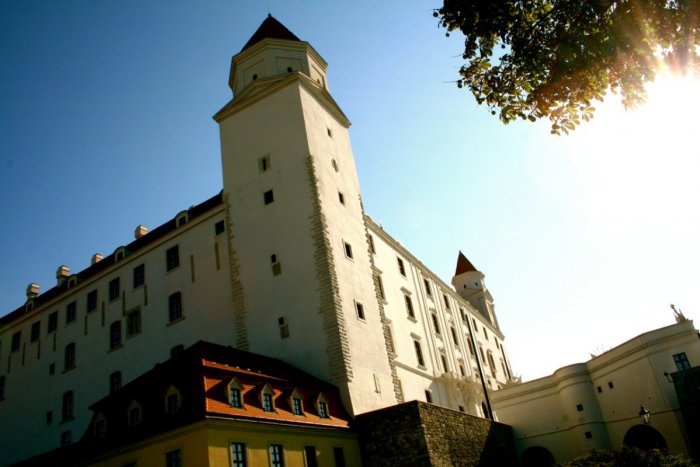 Ilustračný obrázok k článku Bratislava je mestom mladých. Slovenská metropola zabojuje o titul Európske hlavné mesto mládeže 2018