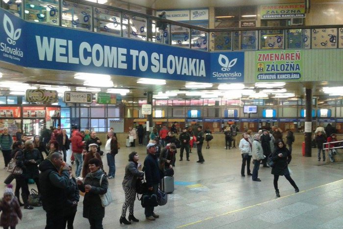 Ilustračný obrázok k článku Na vlastnej koži: Vyskúšali sme cestu vlakom zadarmo. A neboli sme jediní