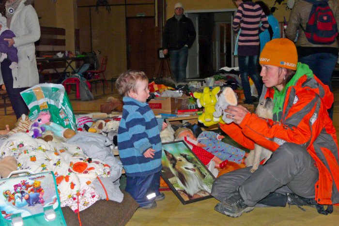 Ilustračný obrázok k článku Zóna bez peňazí bude v Topoľčanoch špeciálna: Precvičíte si jogu či zaspievate na koncerte!